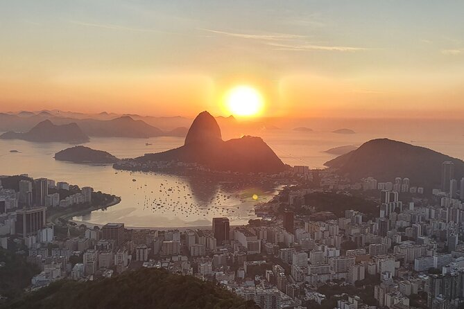 Rio Sunrise Private Tour - Weather and rain: what the plan does when dawn changes