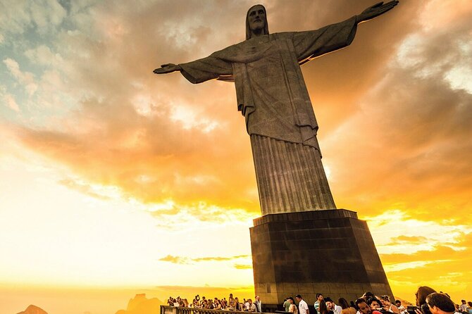 Rio Sunset Tour: Sugarloaf, Christ the Redeemer and Selarón - Why This Christ, Sugarloaf, Selarón Combo Works So Well