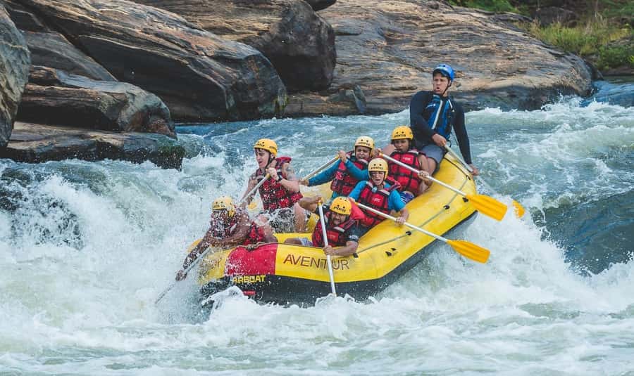 Rio: White Water Rafting Adventure tour in Rio de Janeiro - What happens after pickup: sightseeing plus rafting time