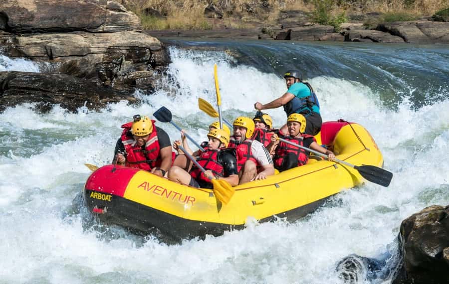 Rio: White Water Rafting Adventure tour in Rio de Janeiro - Lunch after the river: refuel like you mean it