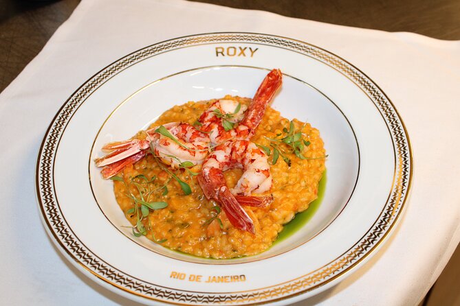 Roxy Dinner Official Dinner and Spectacle - Meeting point and timing in Copacabana, without the stress