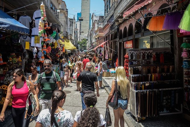 Saara Flea Market Shopping Guided Tour with Transfer - Rio’s Saara Shopping Sprint, With a Guide Doing the Hard Part