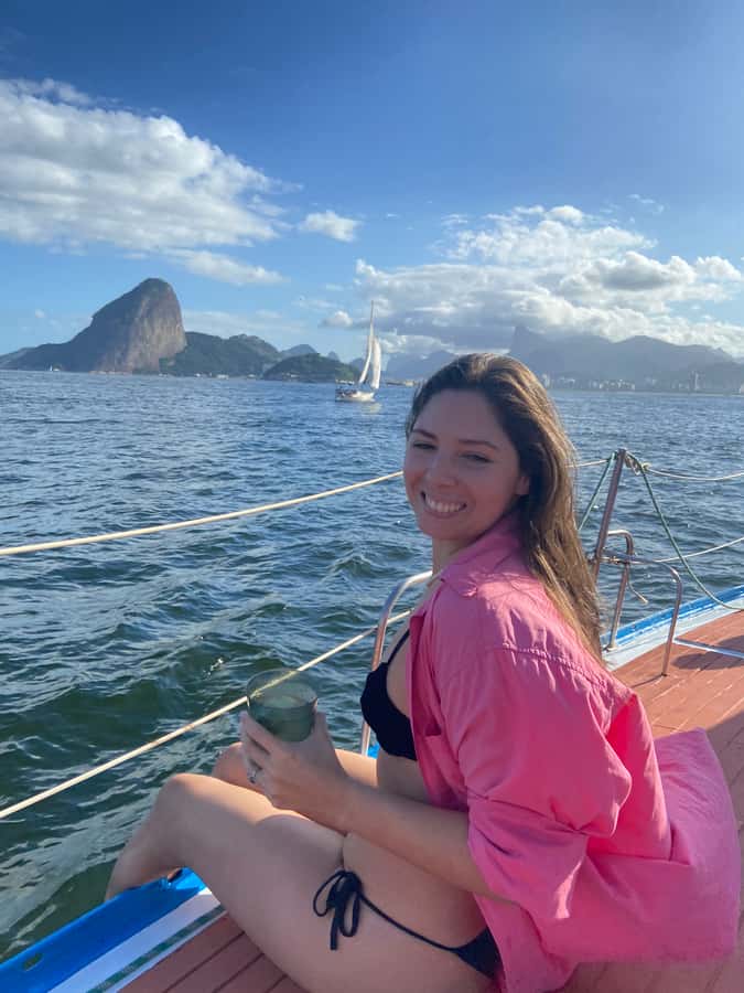 Sailboat in Rio de Janeiro, with open bar and snacks - Who this Rio sailboat experience fits best
