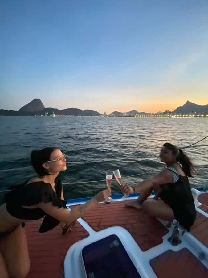 Sailboat in Rio de Janeiro, with open bar and snacks - From São João Fortress to Santa Cruz Fortress, you’ll spot the bay’s anchors
