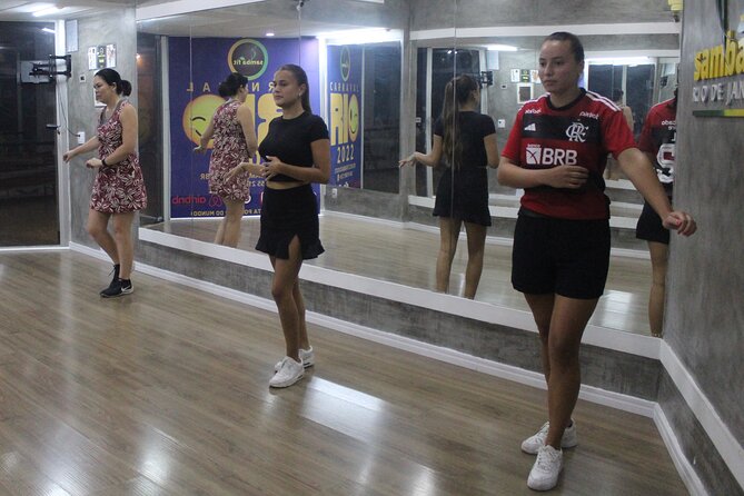 Samba Lessons for Beginners - Meeting at R. Visc. de Pirajá 207, and Getting There Without Stress