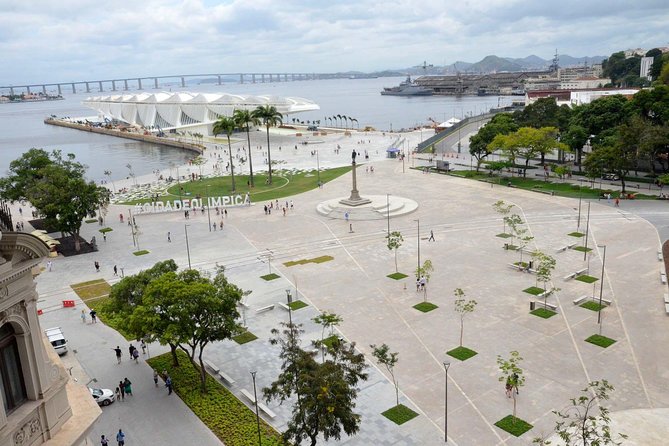 Samba Soul Tour - A Guided Route from Praça Mauá to Samba City