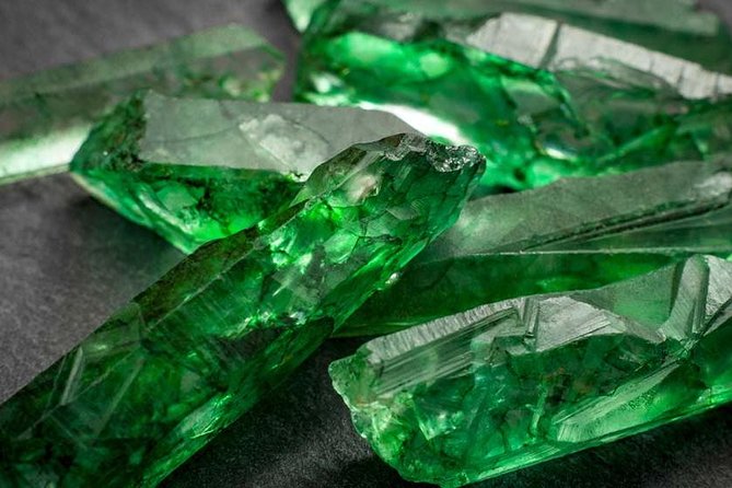 Semiprecious Gemstones Shopping Tour with Hotel pickup and drop-off - Group Size, Comfort, and Timing: What It Means for Your Day