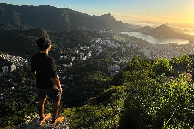 Sunrise and Sunrise Walk Two Brothers with Local Guide - Entering Vidigal at sunrise time, with a real local guide