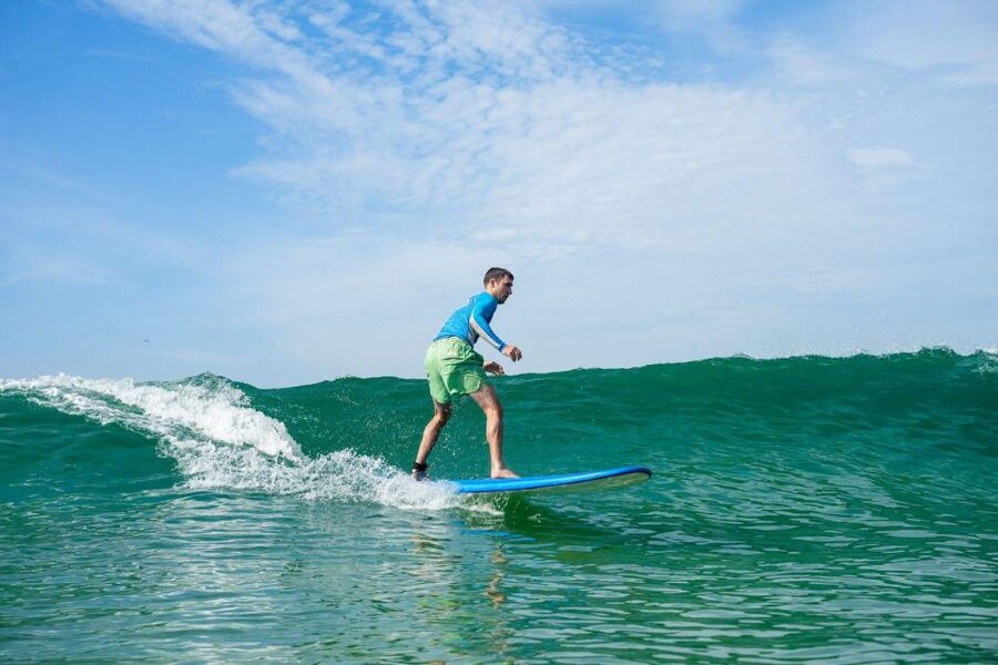Surf lessons with local instructors in Copacabana/ipanema! - Meeting point and WhatsApp: how to avoid wasting your surf time