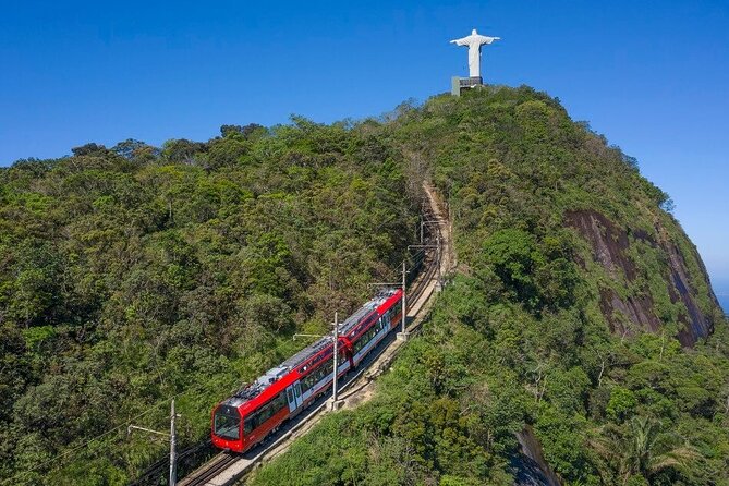 The Christ the Redeemer, the Sugar Loaf and the beaches of the "South Zone" - A full-day plan that makes Rio’s geography make sense