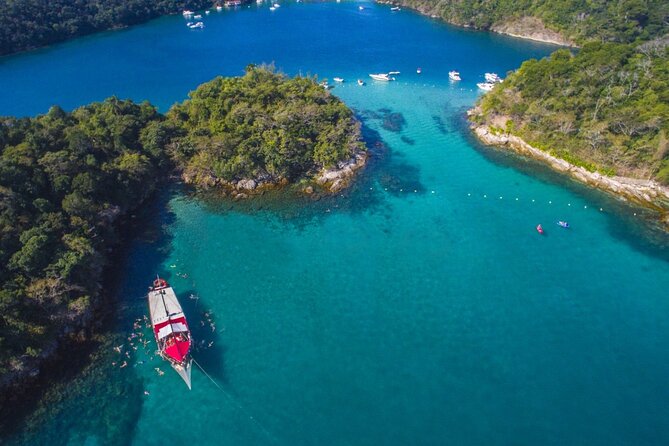 Tour Angra dos Reis + Ilha Grande | Departures from Rio de Janeiro - The Angra dos Reis boat tour: the fun part is built in