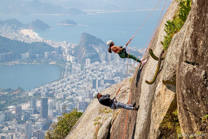 Trail and Rappel on Morro Dois Irmãos - From Praça do Vidigal to the trail start, van or motorcycle taxi