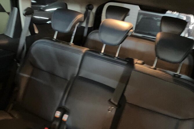 TRANSFER - Rio de Janeiro x São Paulo - Inside the van: comfort, water, and English-speaking support