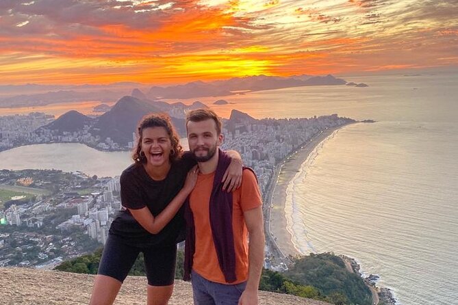 Two Brothers Hike in Rio de Janeiro At sunrise - Why a Sunrise Dois Irmãos Hike From Vidigal Works So Well