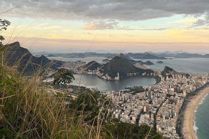 Two Brothers Rise or Sunset Hill Trail - Descent and the 3-Hour Rhythm That Fits a Rio Day