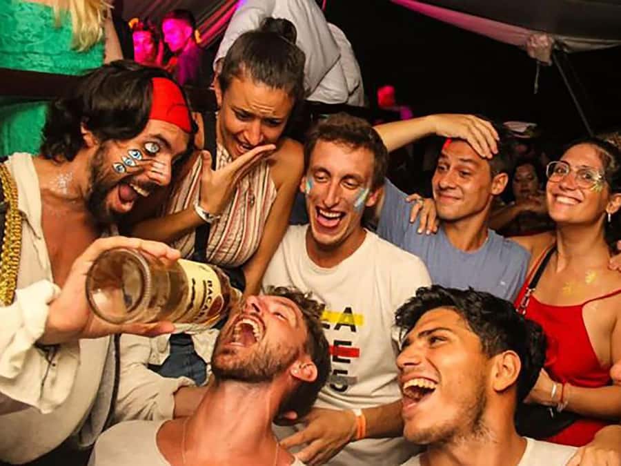 Unforgettable Boat Party - Getting there the easy way: Marina da Glória and Pier Nobre timing