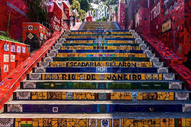 Walking tour of the bohemian neighborhoods of Santa Teresa and Lapa - Why Santa Teresa and Lapa work so well together