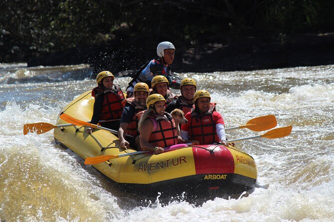 Wild Waters: Rio Whitewater Rafting Adventure Tour - The Rapids Run on the Paraibuna River: Distance, Timing, and Real Effort