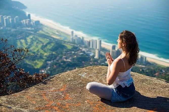 Yoga by the Cable Car to Sugarloaf in Urca - The 1 hour yoga session: Hatha meets Vinyasa in real time